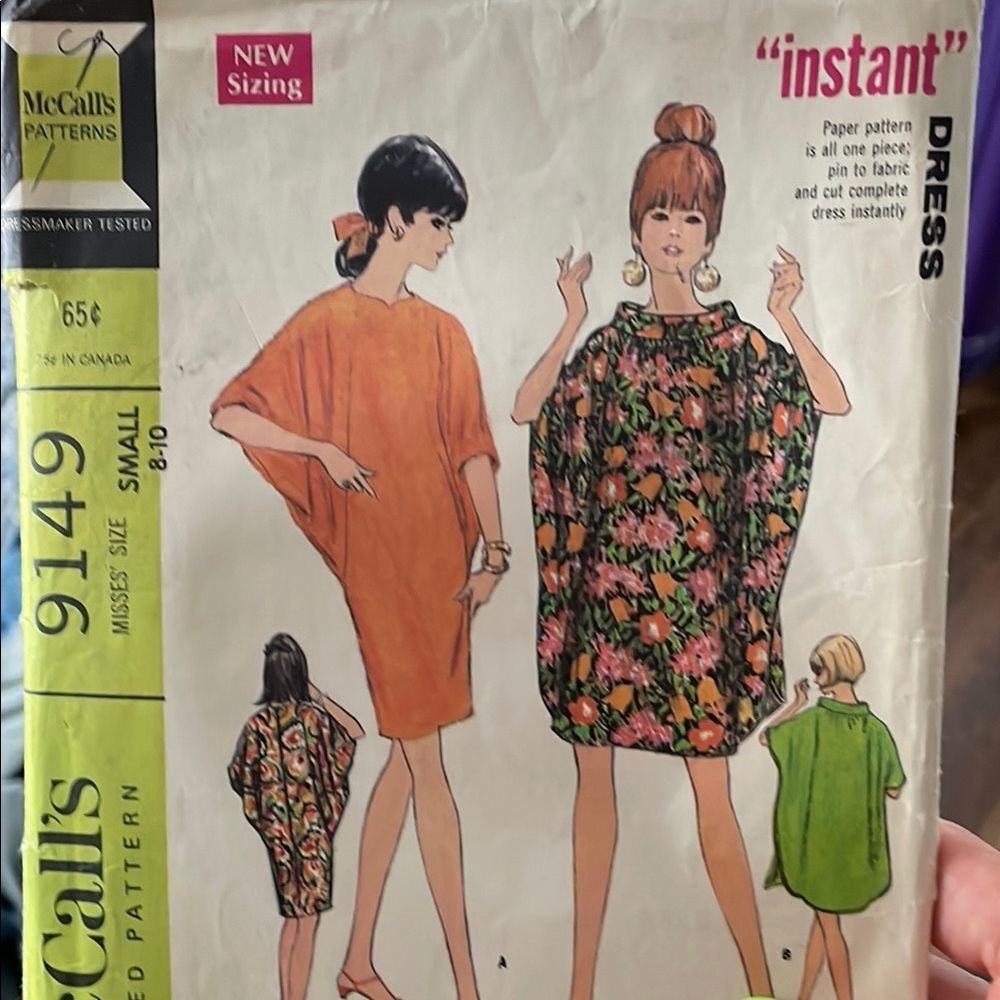Assorted Vintage Sewing Patterns - Picture 3 of 8